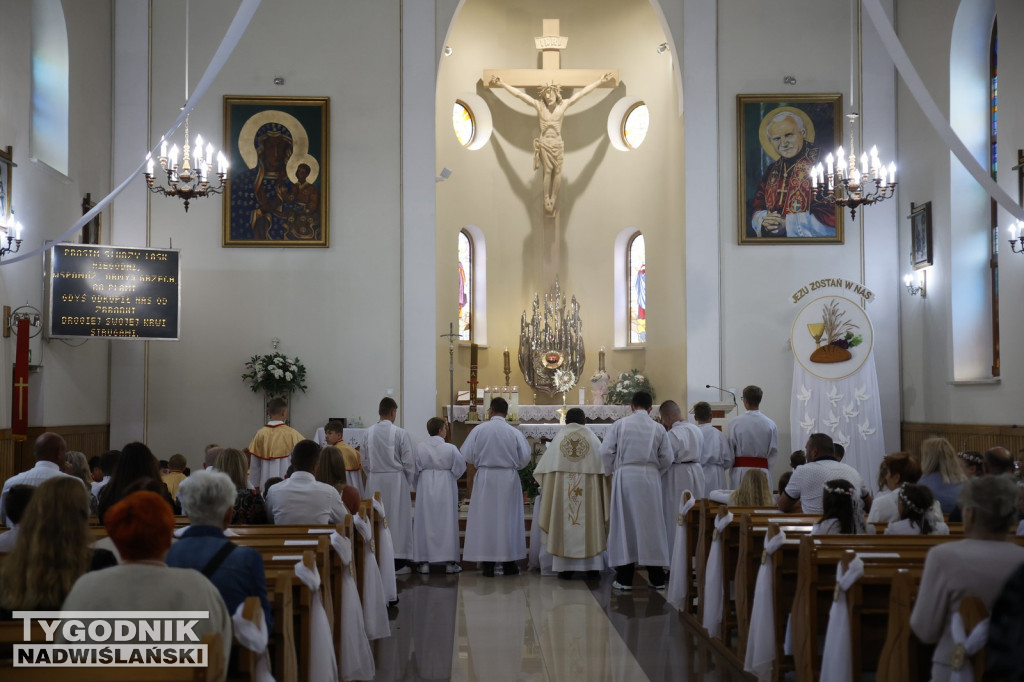 Procesja w Boże Ciało na osiedlu Sobów w Tarnobrzegu