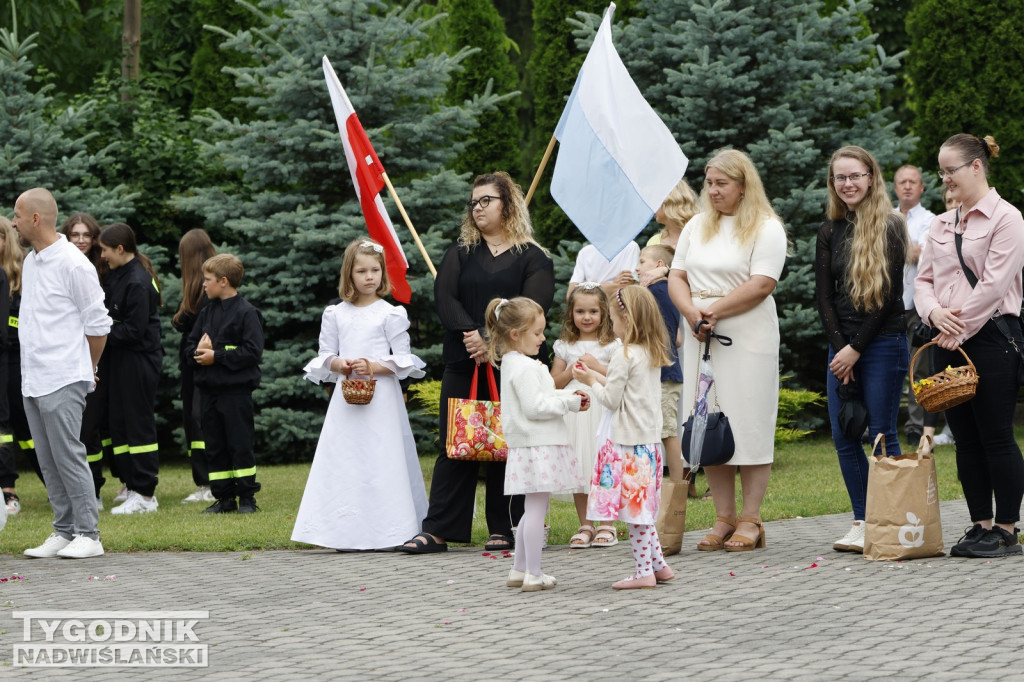 Procesja w Boże Ciało na osiedlu Sobów w Tarnobrzegu