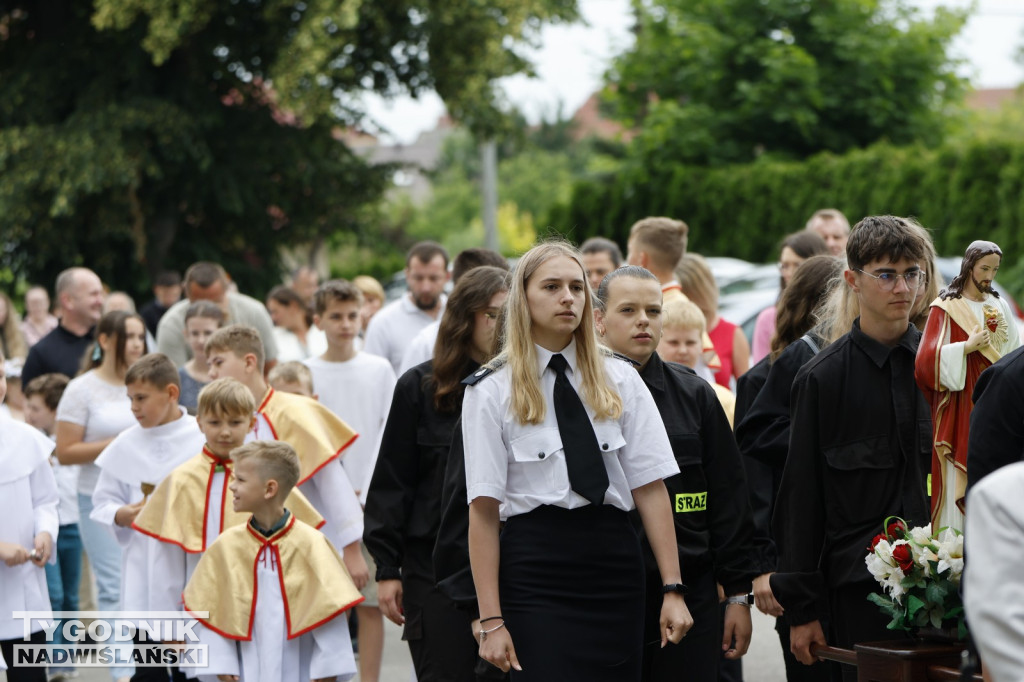 Procesja w Boże Ciało na osiedlu Sobów w Tarnobrzegu