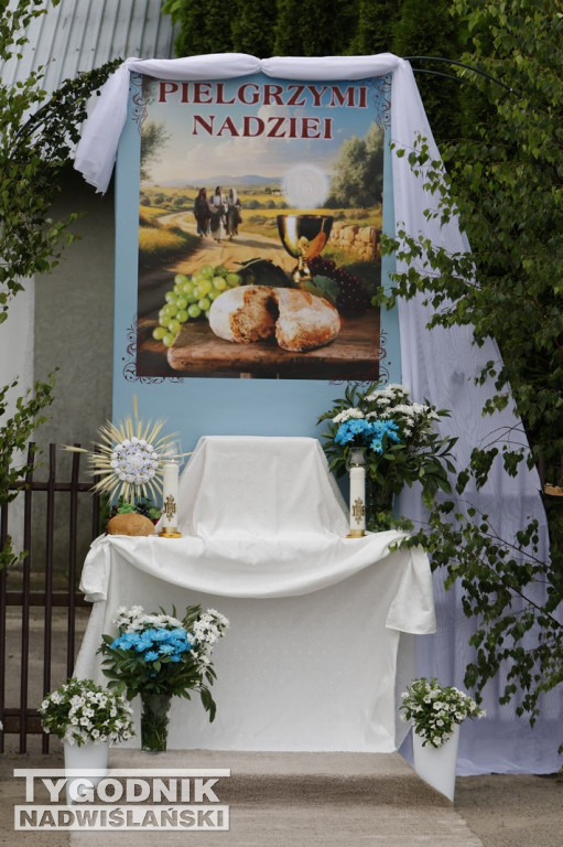Procesja w Boże Ciało na osiedlu Sobów w Tarnobrzegu