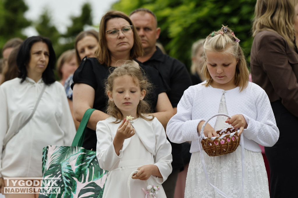 Procesja w Boże Ciało na osiedlu Sobów w Tarnobrzegu