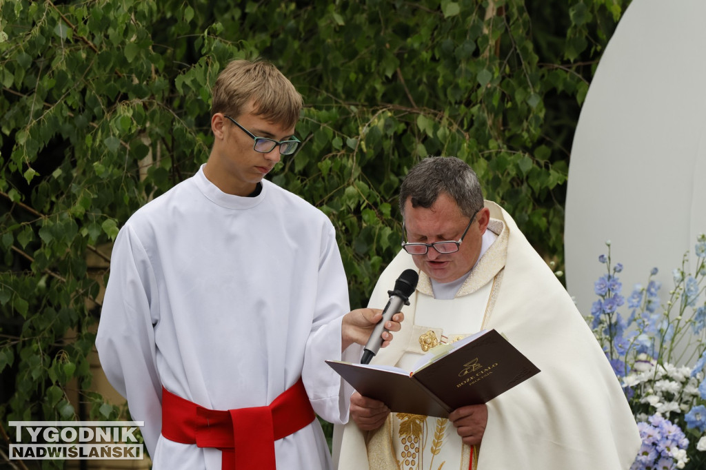 Procesja w Boże Ciało na osiedlu Sobów w Tarnobrzegu