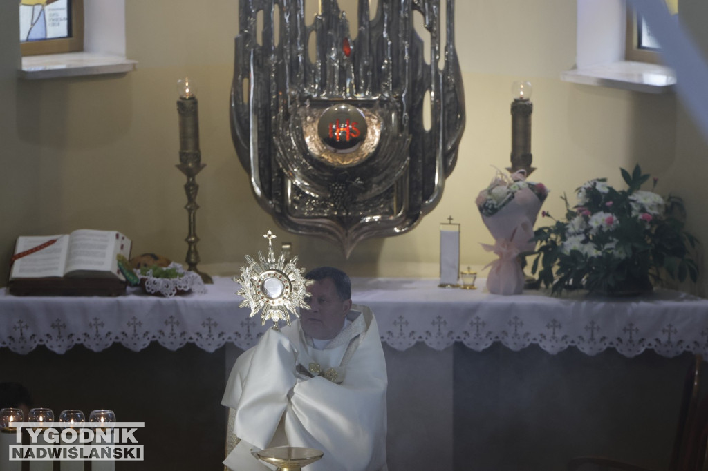 Procesja w Boże Ciało na osiedlu Sobów w Tarnobrzegu