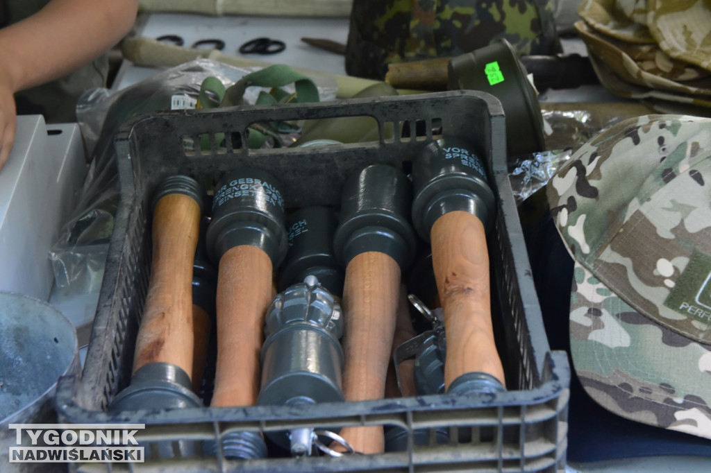 Drugi dzień Militariady w Nowej Dębie