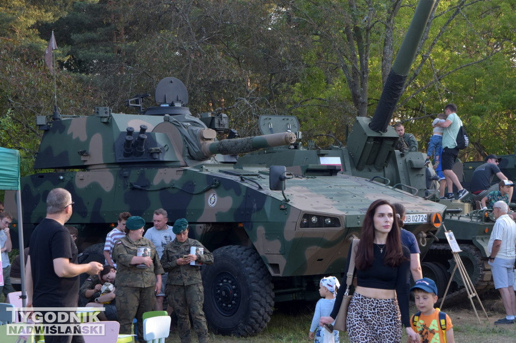 Drugi dzień Militariady w Nowej Dębie