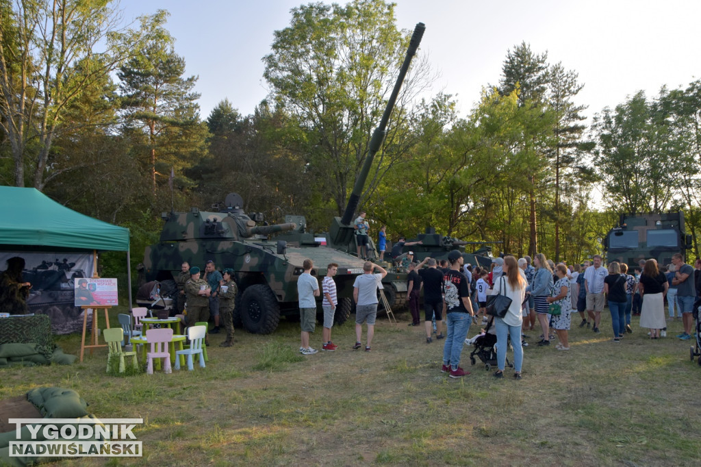 Drugi dzień Militariady w Nowej Dębie