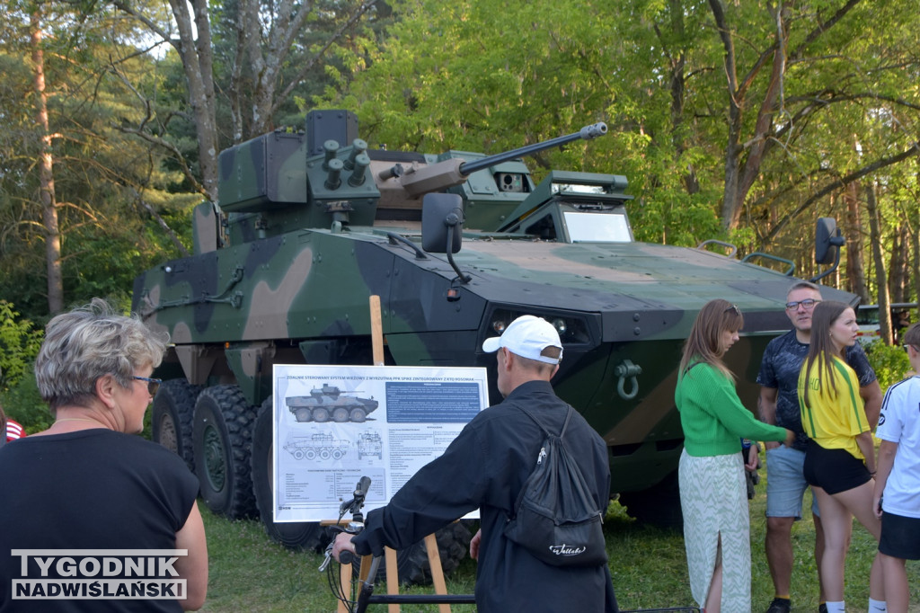 Drugi dzień Militariady w Nowej Dębie