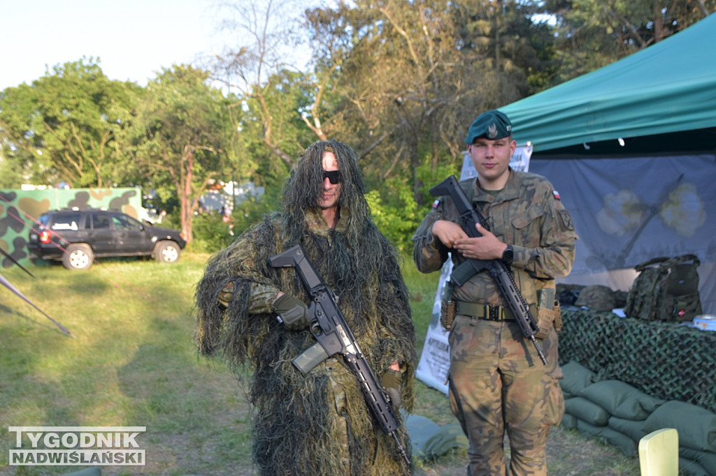Drugi dzień Militariady w Nowej Dębie