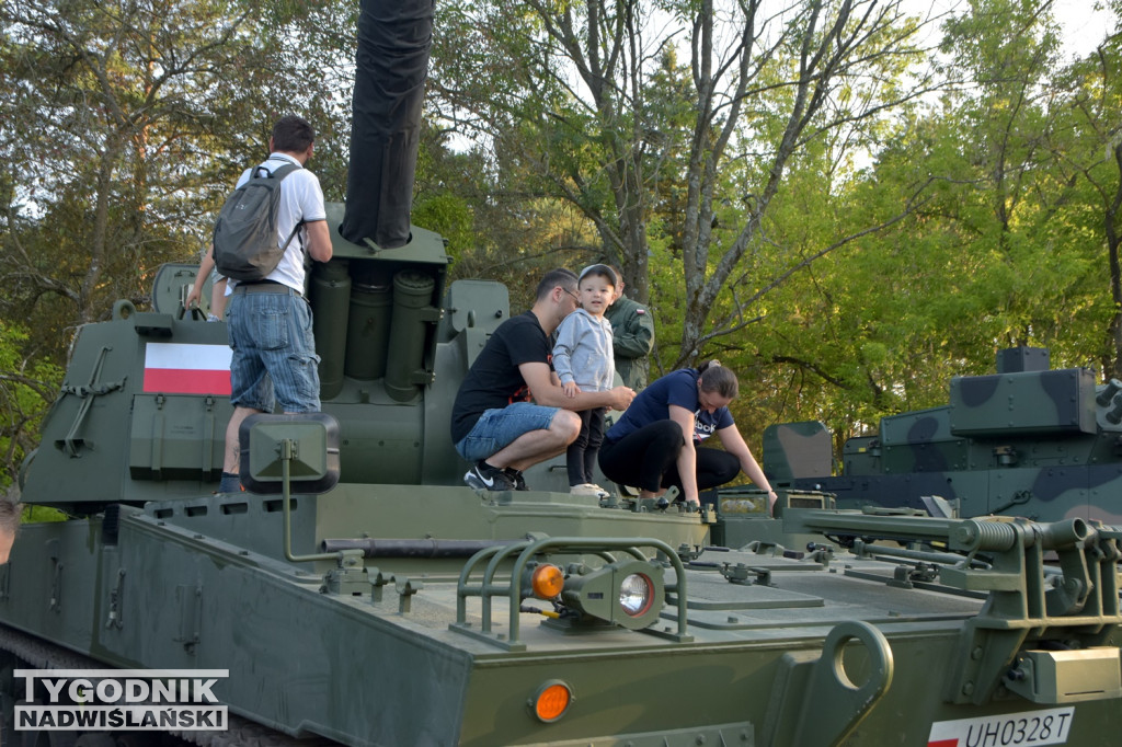 Drugi dzień Militariady w Nowej Dębie
