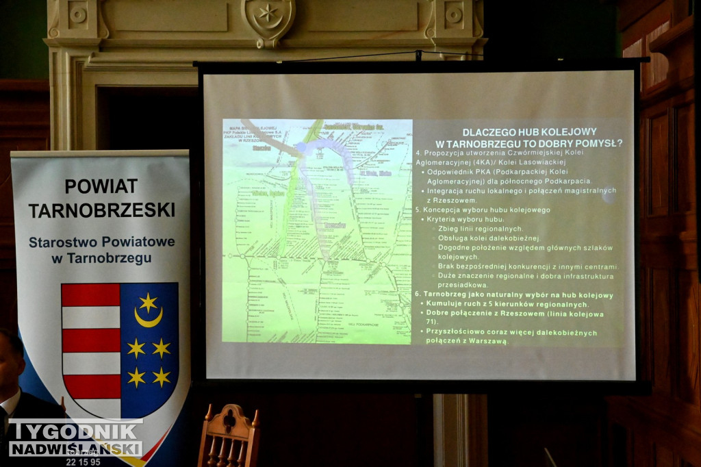 Konferencja kolejowa w Zamku Tarnowskich w Tarnobrzegu