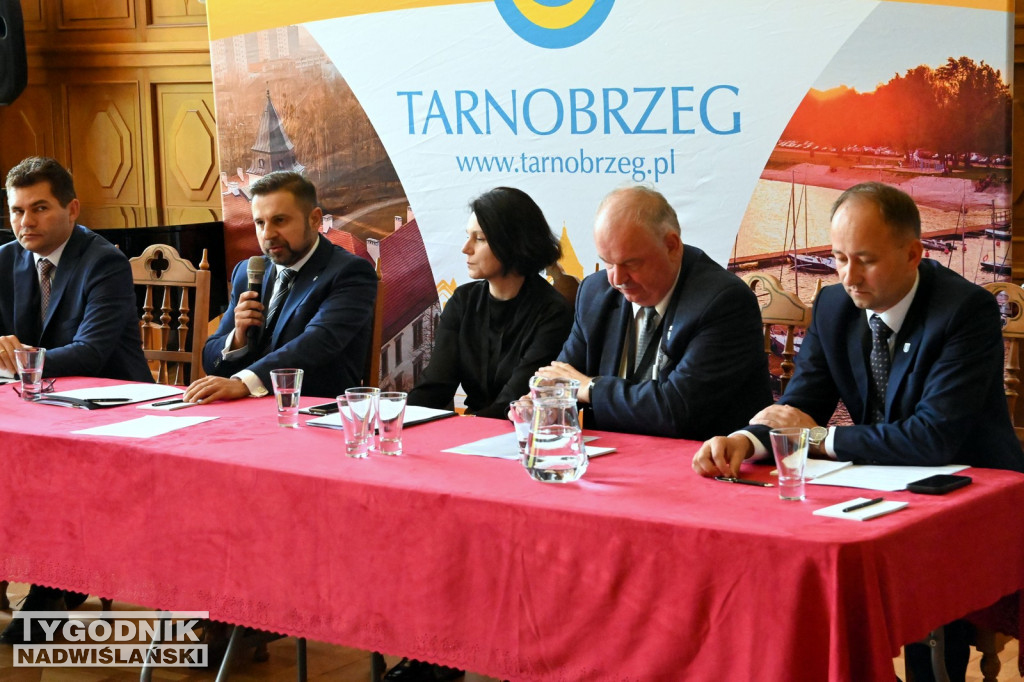 Konferencja kolejowa w Zamku Tarnowskich w Tarnobrzegu