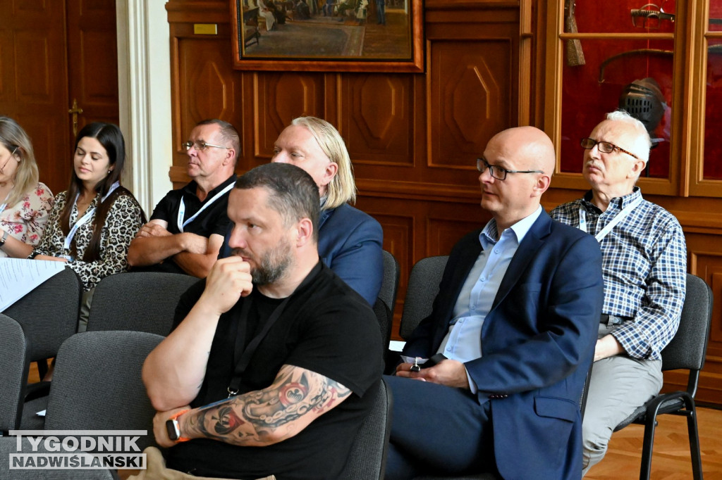 Konferencja kolejowa w Zamku Tarnowskich w Tarnobrzegu