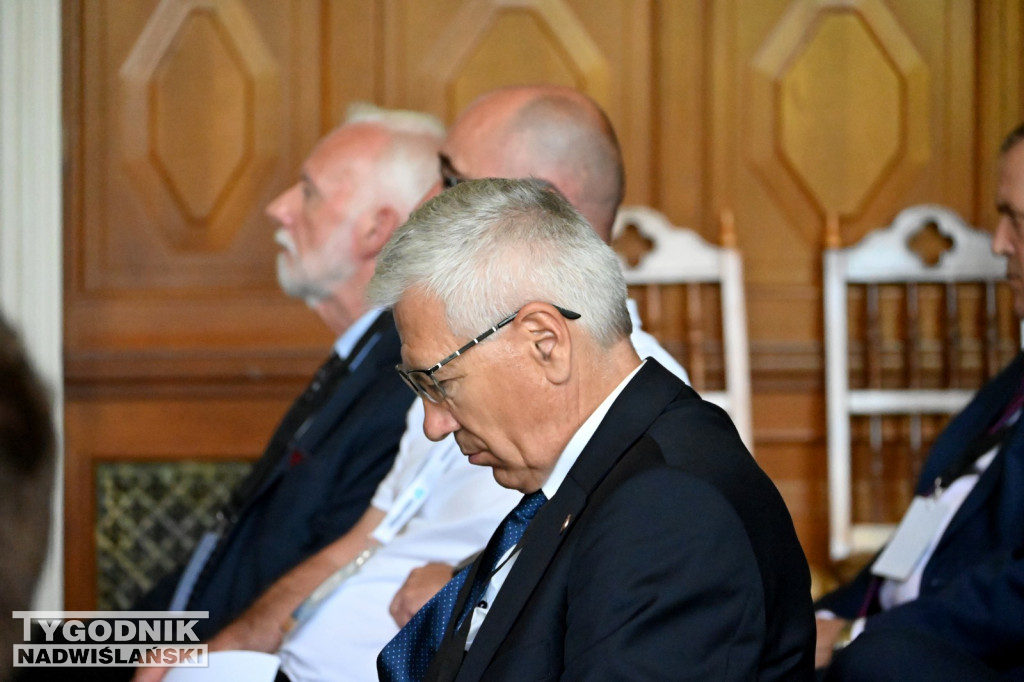 Konferencja kolejowa w Zamku Tarnowskich w Tarnobrzegu