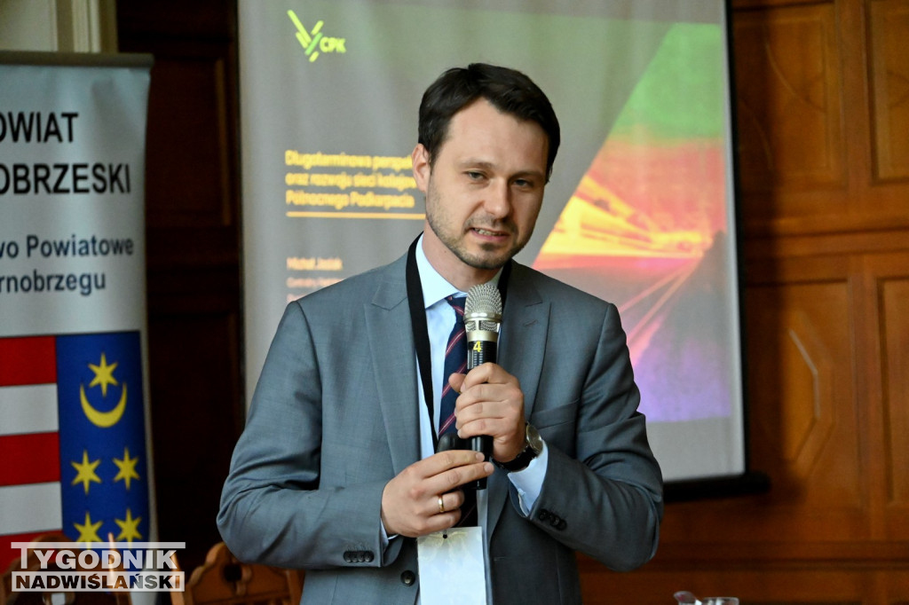 Konferencja kolejowa w Zamku Tarnowskich w Tarnobrzegu
