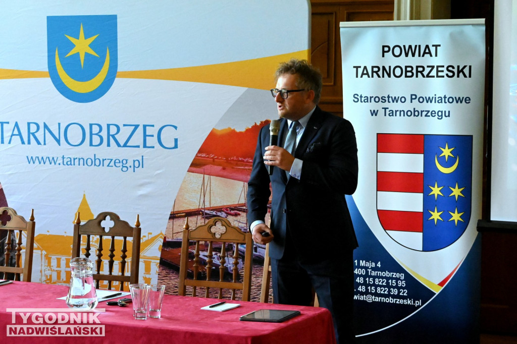 Konferencja kolejowa w Zamku Tarnowskich w Tarnobrzegu