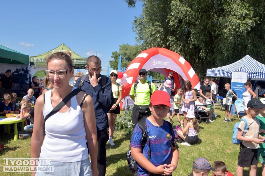 Ćwiczenia i piknik nad Jeziorem Tarnobrzeskim