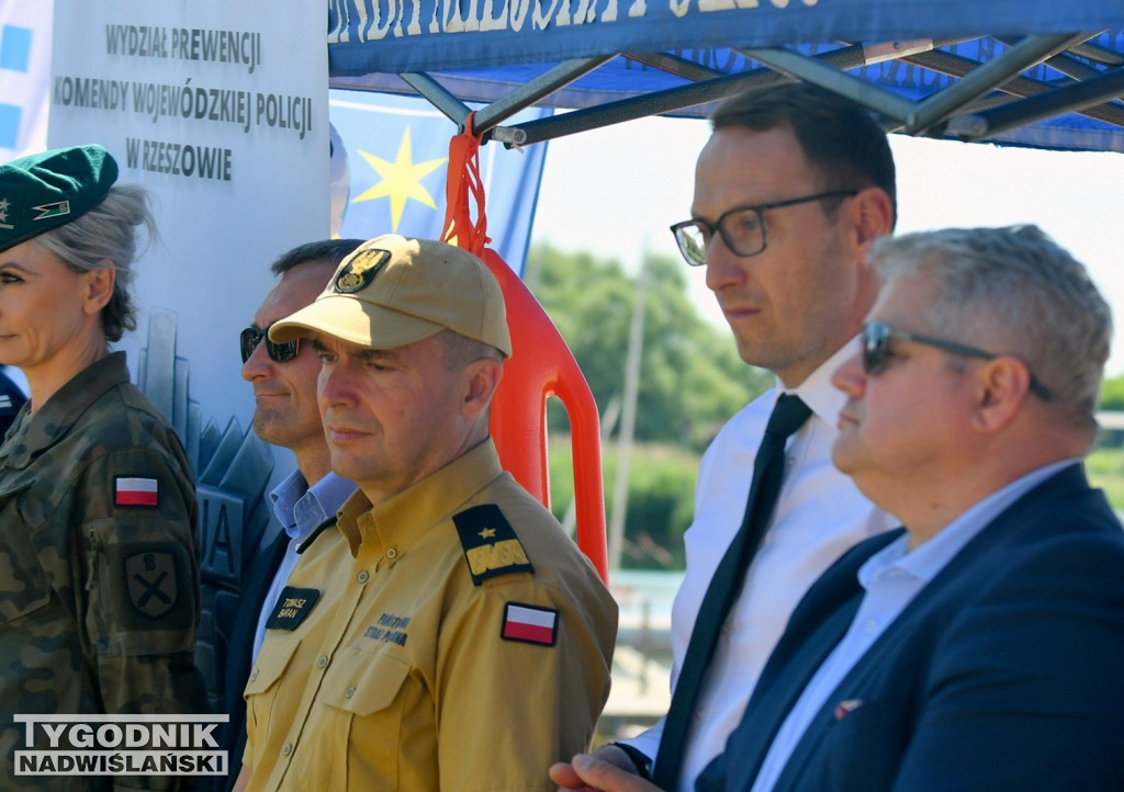 Ćwiczenia i piknik nad Jeziorem Tarnobrzeskim