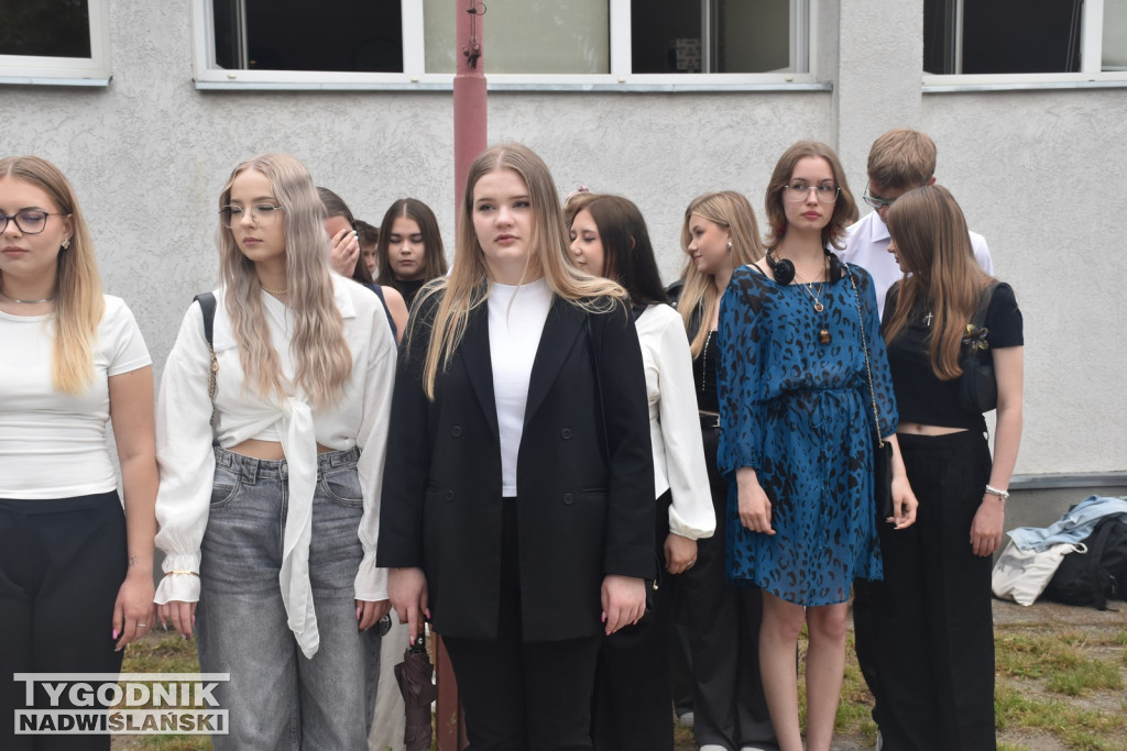 Zakończenie roku szkolnego w szkołach średnich