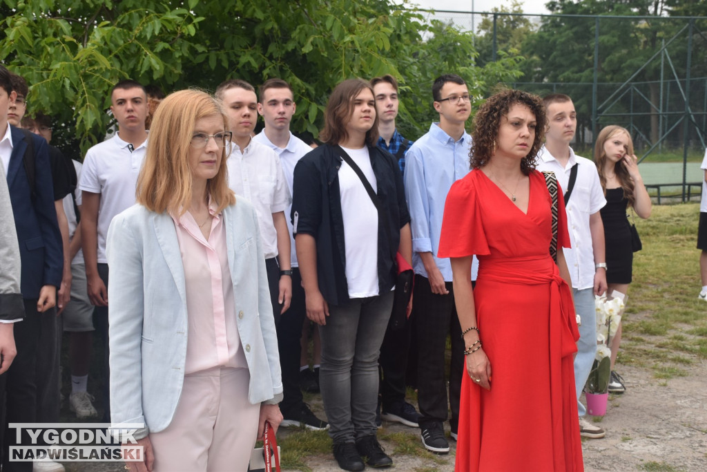 Zakończenie roku szkolnego w szkołach średnich