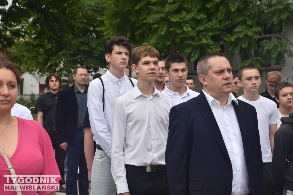 Zakończenie roku szkolnego w szkołach średnich