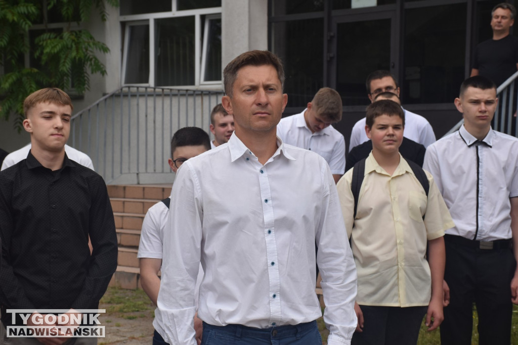 Zakończenie roku szkolnego w szkołach średnich