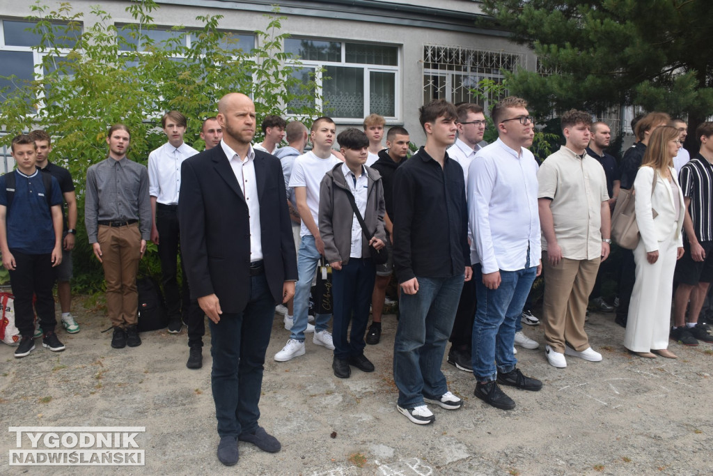 Zakończenie roku szkolnego w szkołach średnich