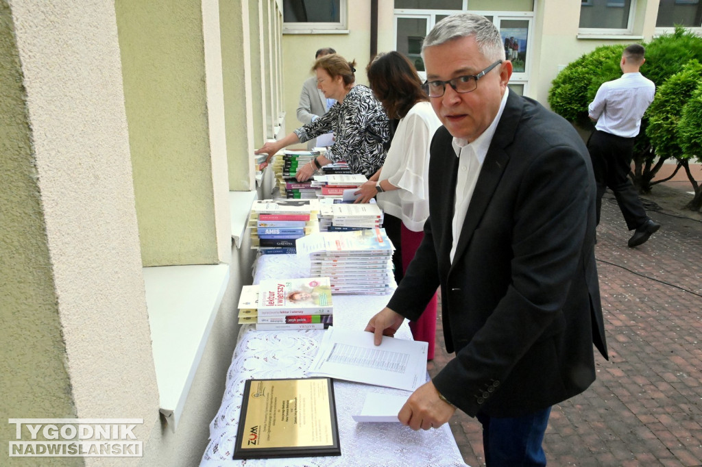 Zakończenie roku szkolnego w szkołach średnich