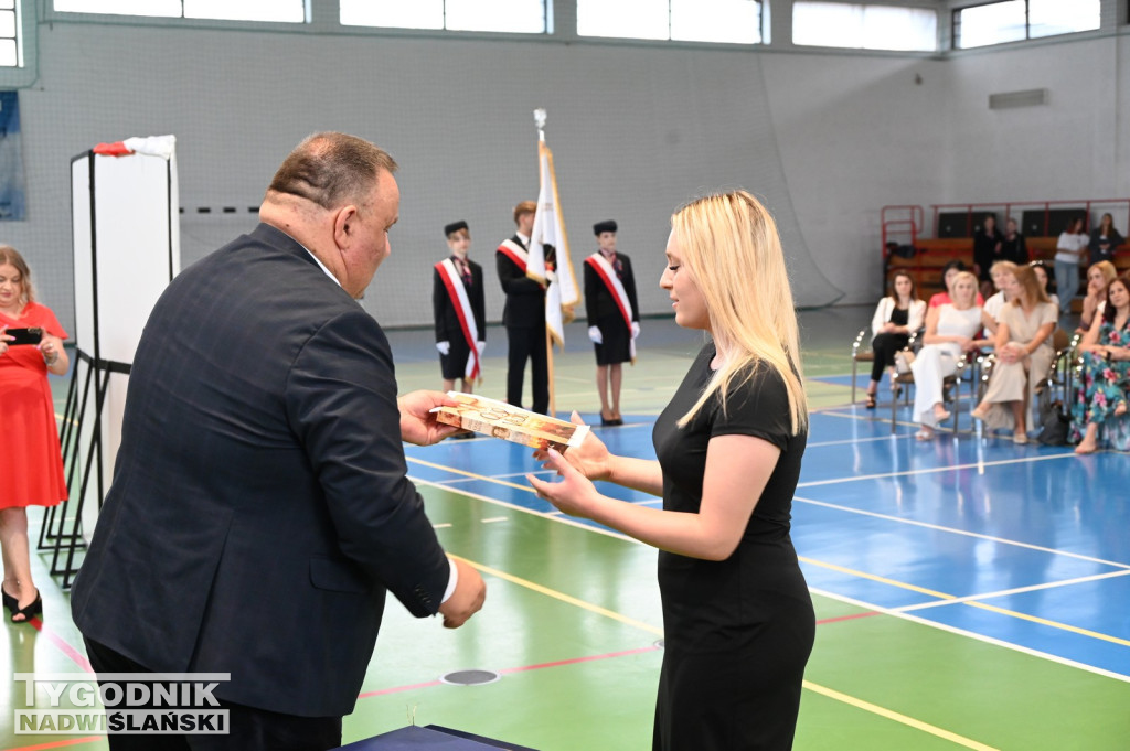 Zakończenie roku szkolnego w szkołach średnich
