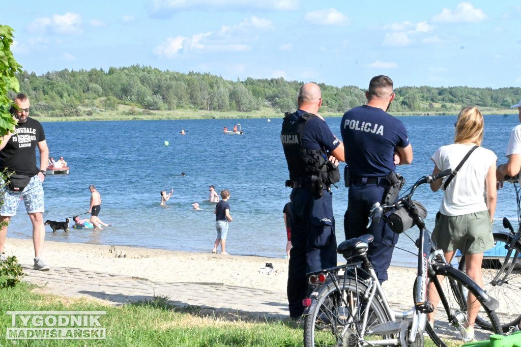 Akcja służb na Jeziorze Tarnobrzeskim
