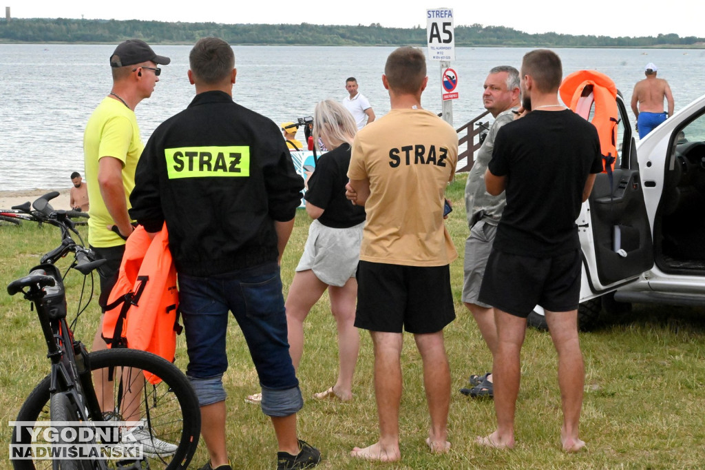 Akcja służb na Jeziorze Tarnobrzeskim