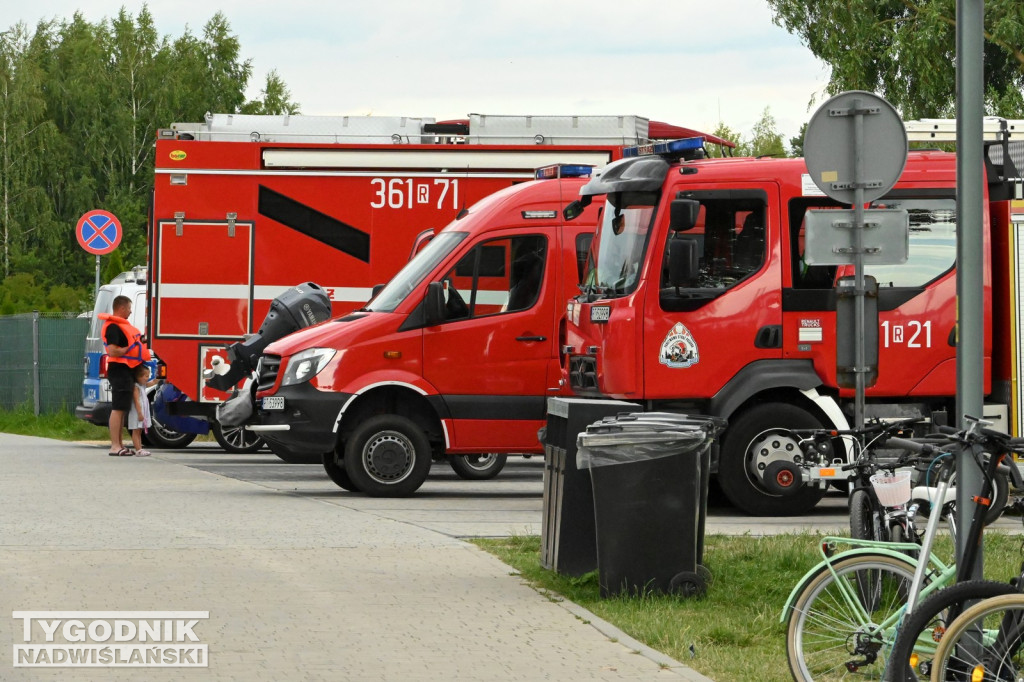 Akcja służb na Jeziorze Tarnobrzeskim