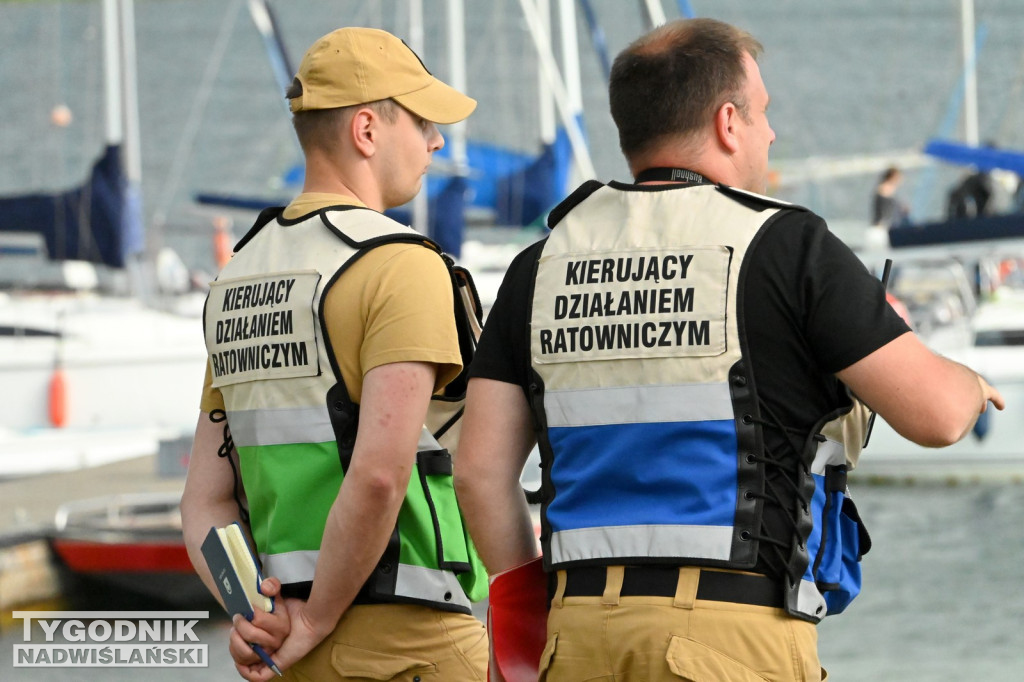 Akcja służb na Jeziorze Tarnobrzeskim