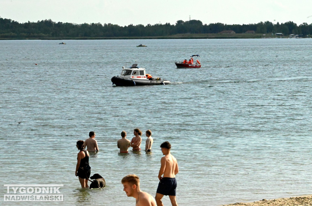 Akcja służb na Jeziorze Tarnobrzeskim