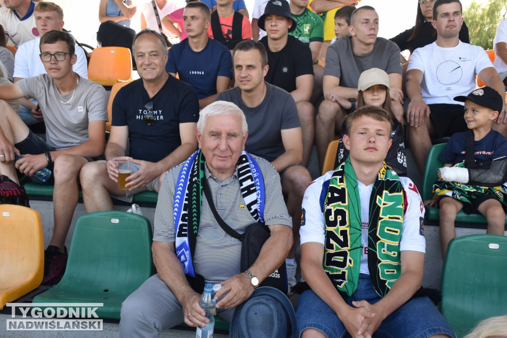 Zdjęcia z trybun meczu Pogoni Staszów z Ruchem Chorzów