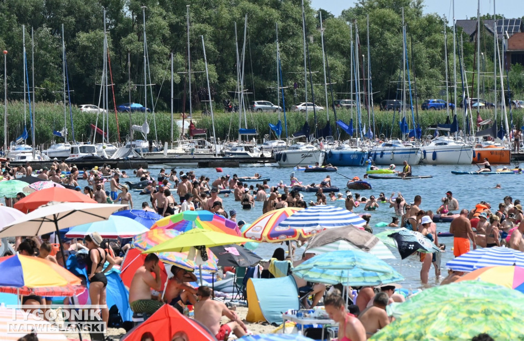 Tłumy nad Jeziorem Tarnobrzeskim - 6 lipca 2025