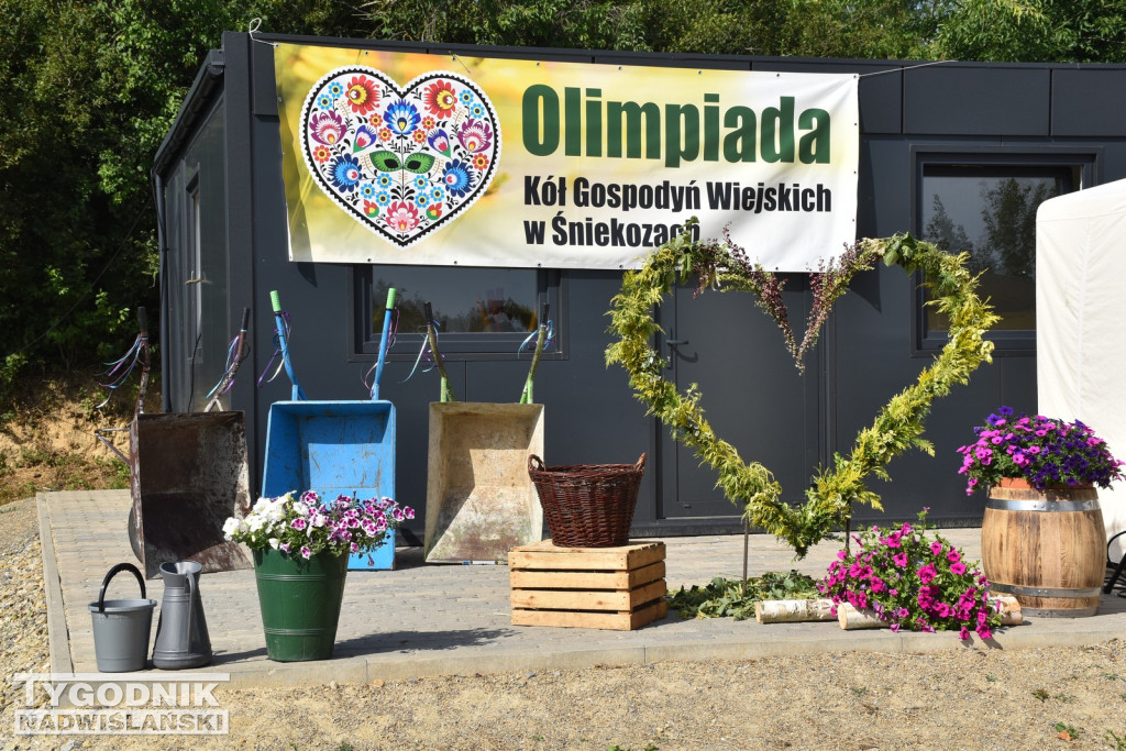 Olimpiada Kół Gospodyń Wiejskich w Śniekozach
