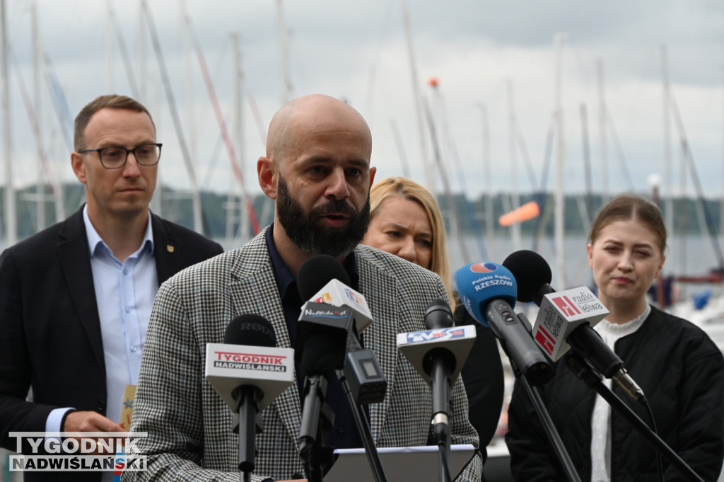 Start kampanii „Nad wodą z głową”