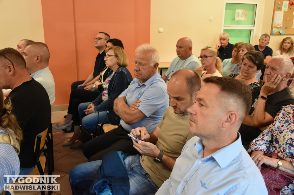 Spotkanie w sprawie budowy masztu w Sandomierzu