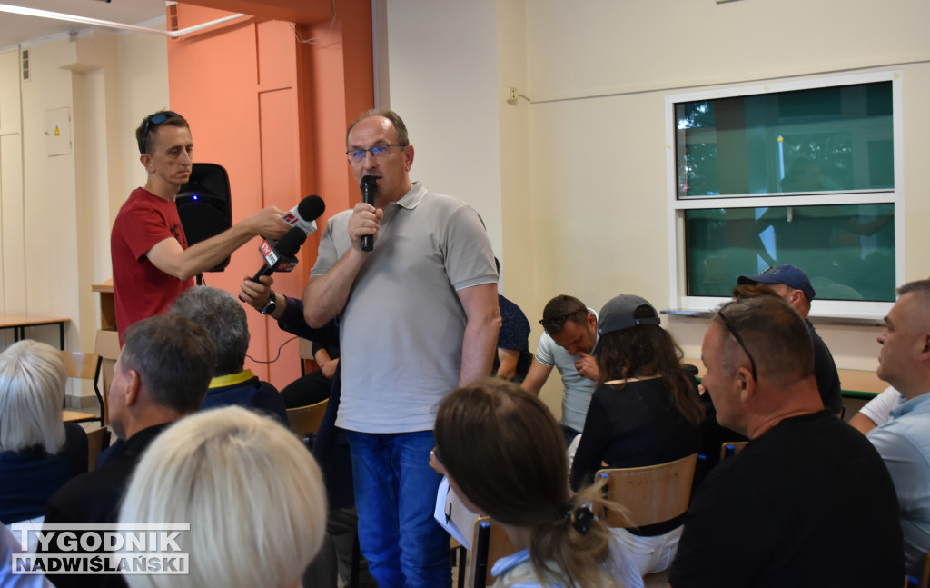 Spotkanie w sprawie budowy masztu w Sandomierzu