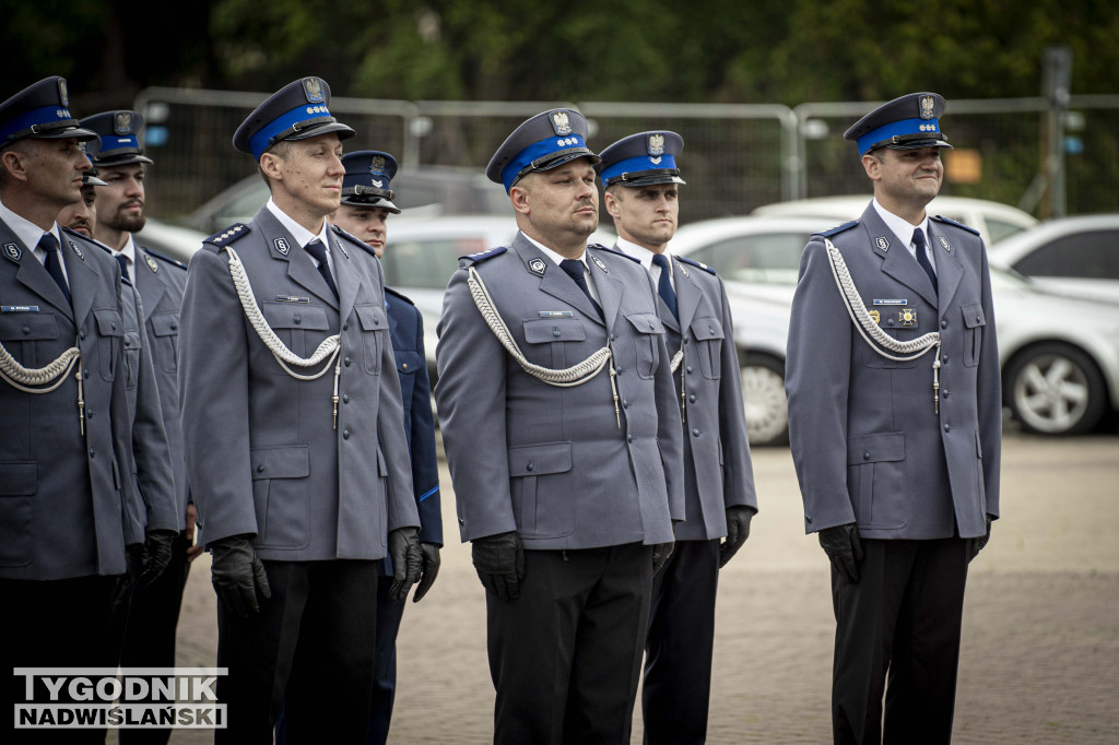 Święto Policji w Stalowej Woli: służba z „stalową wolą”