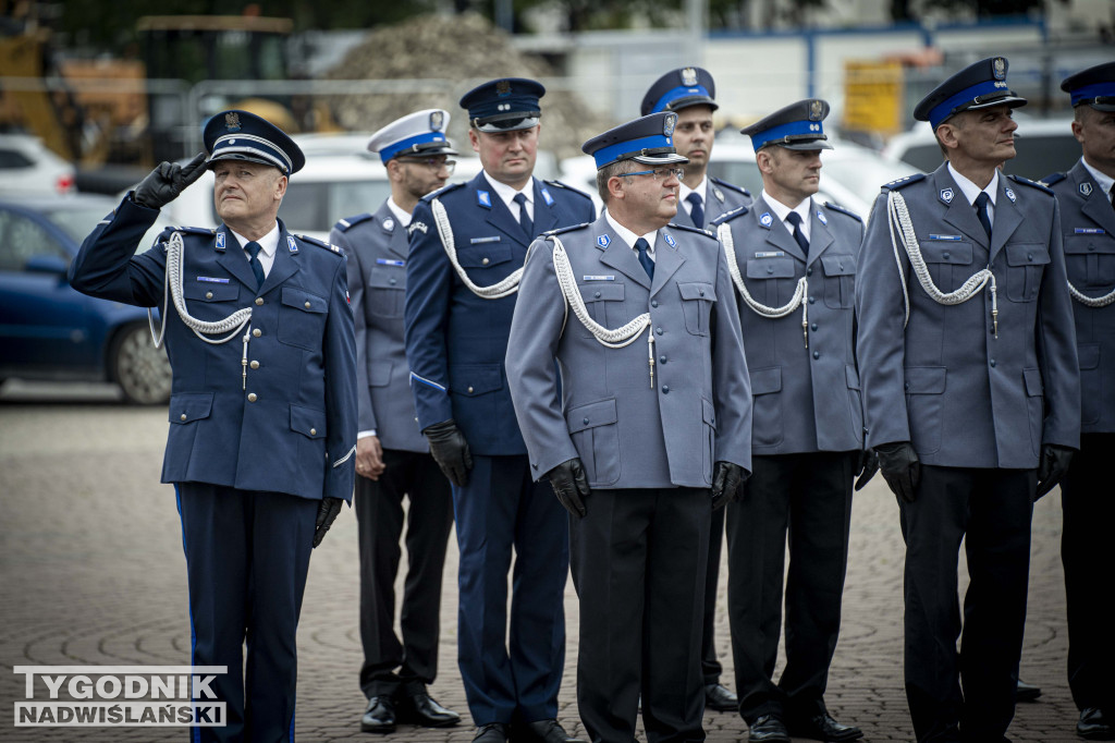 Święto Policji w Stalowej Woli: służba z „stalową wolą”