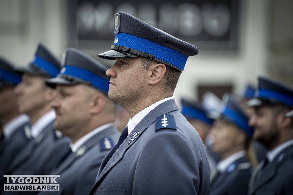 Święto Policji w Stalowej Woli: służba z „stalową wolą”