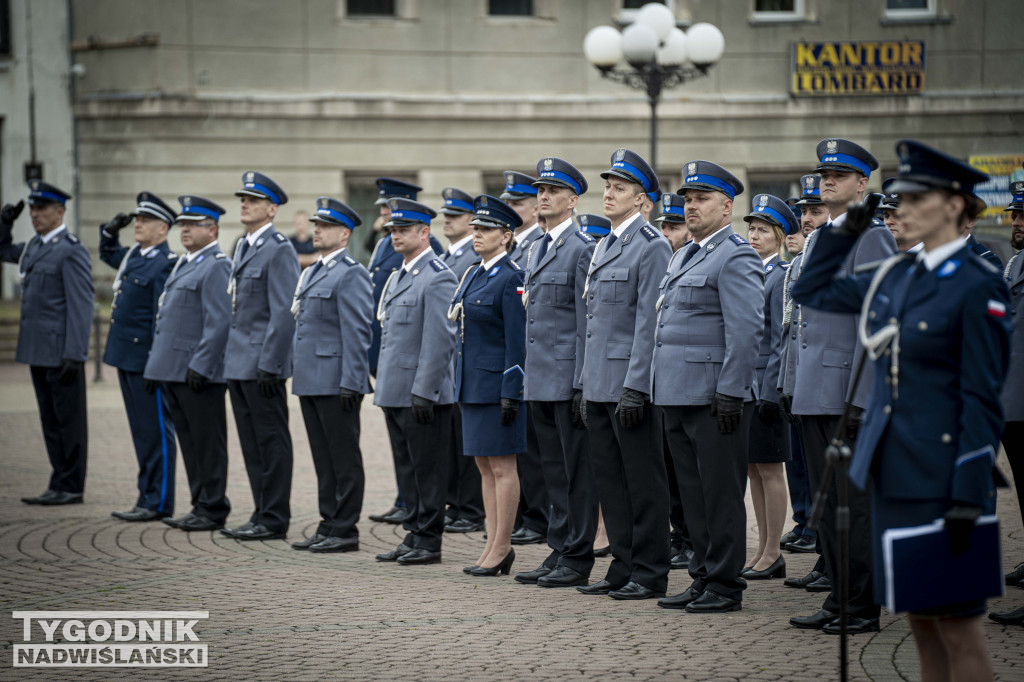 Święto Policji w Stalowej Woli: służba z „stalową wolą”