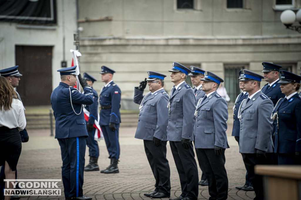 Święto Policji w Stalowej Woli: służba z „stalową wolą”