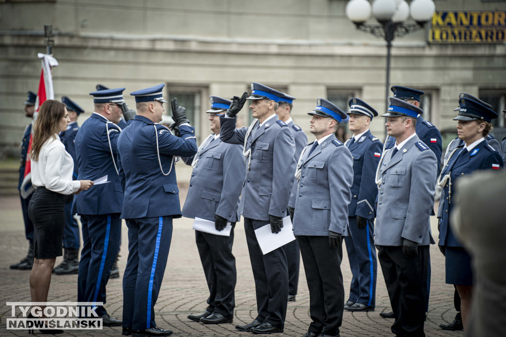 Święto Policji w Stalowej Woli: służba z „stalową wolą”