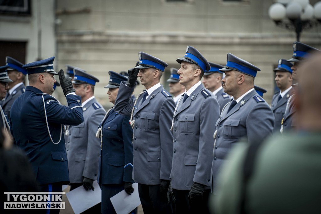 Święto Policji w Stalowej Woli: służba z „stalową wolą”