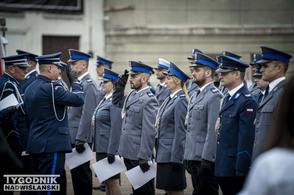 Święto Policji w Stalowej Woli: służba z „stalową wolą”