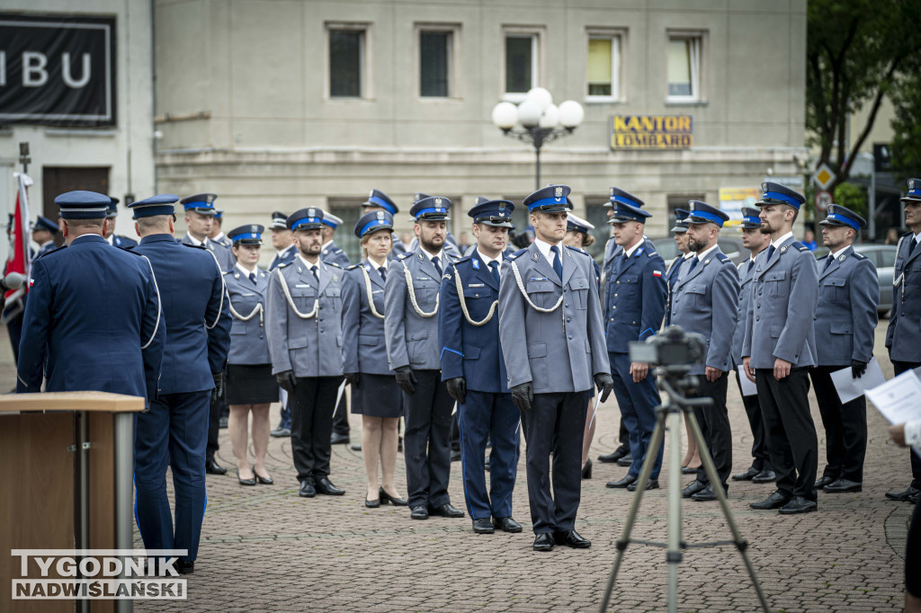Święto Policji w Stalowej Woli: służba z „stalową wolą”