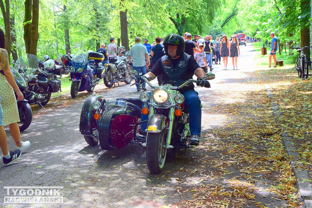 Retro Giełda w Nowej Dębie