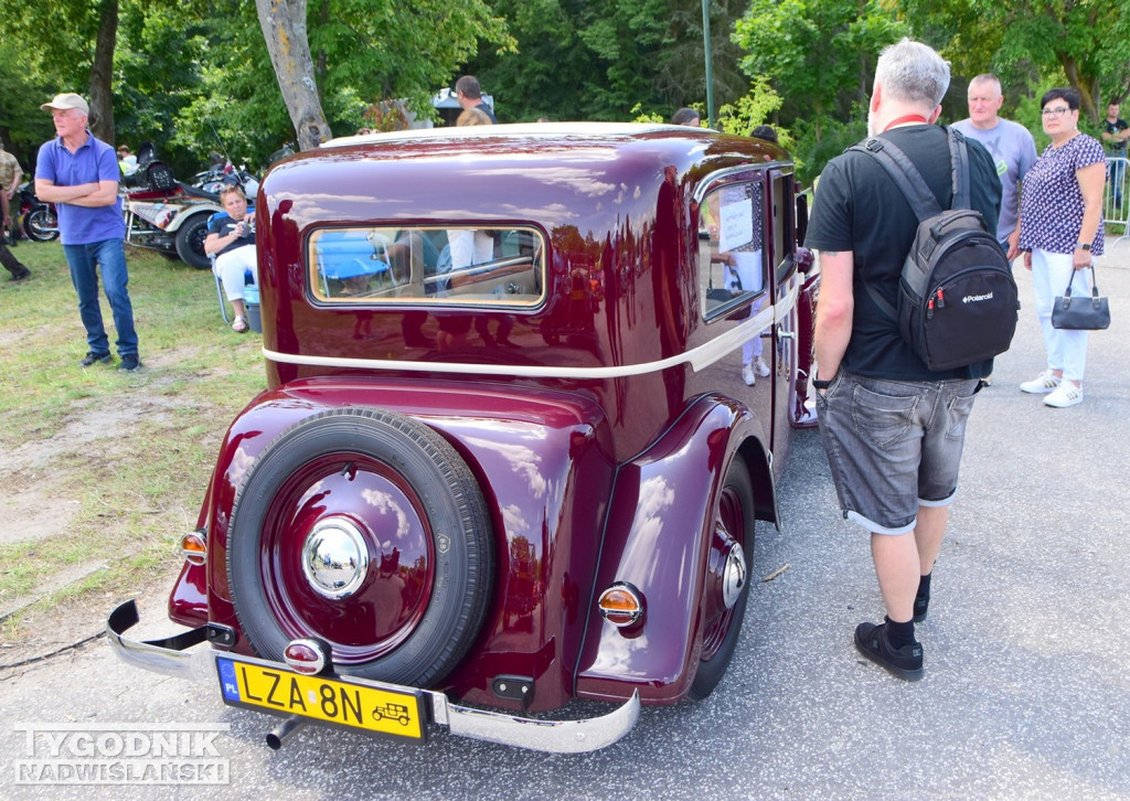 Retro Giełda w Nowej Dębie